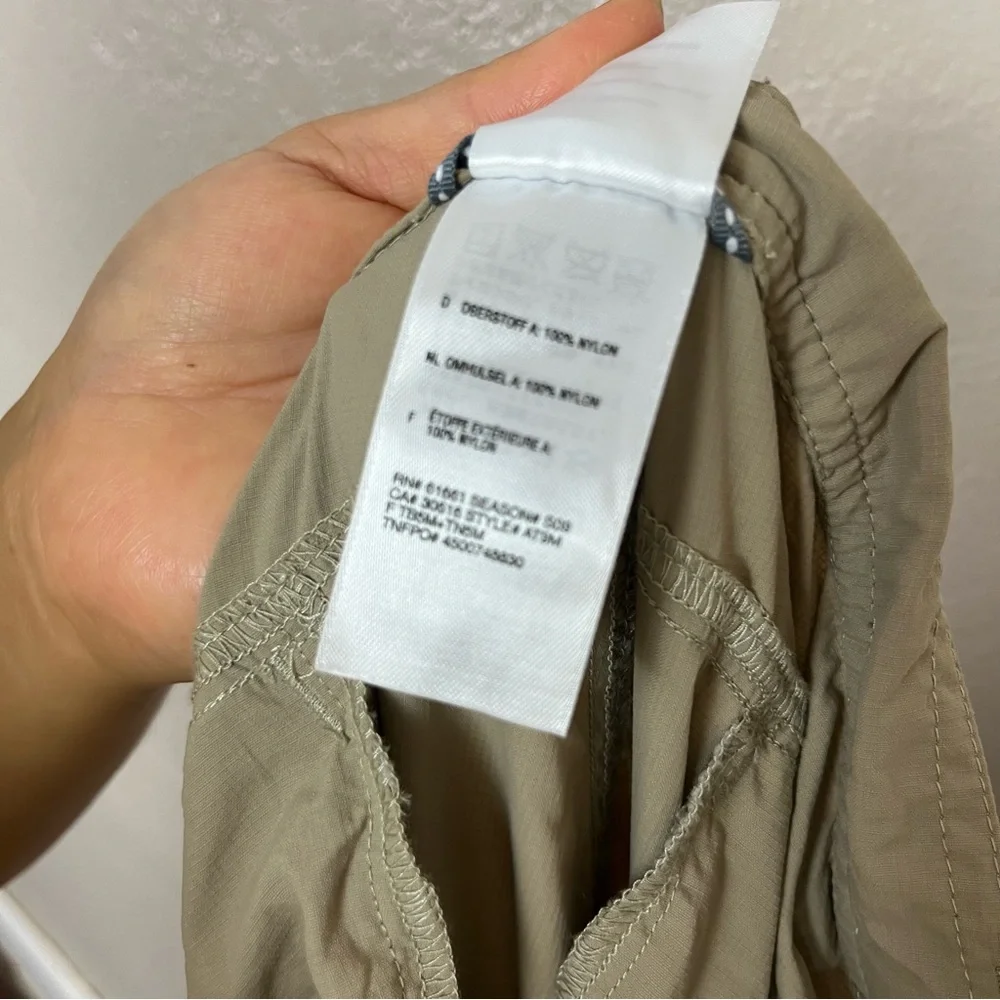 The North Face Men's XXL Short Paramount  Convertible Pants-Shorts‎ Hiking